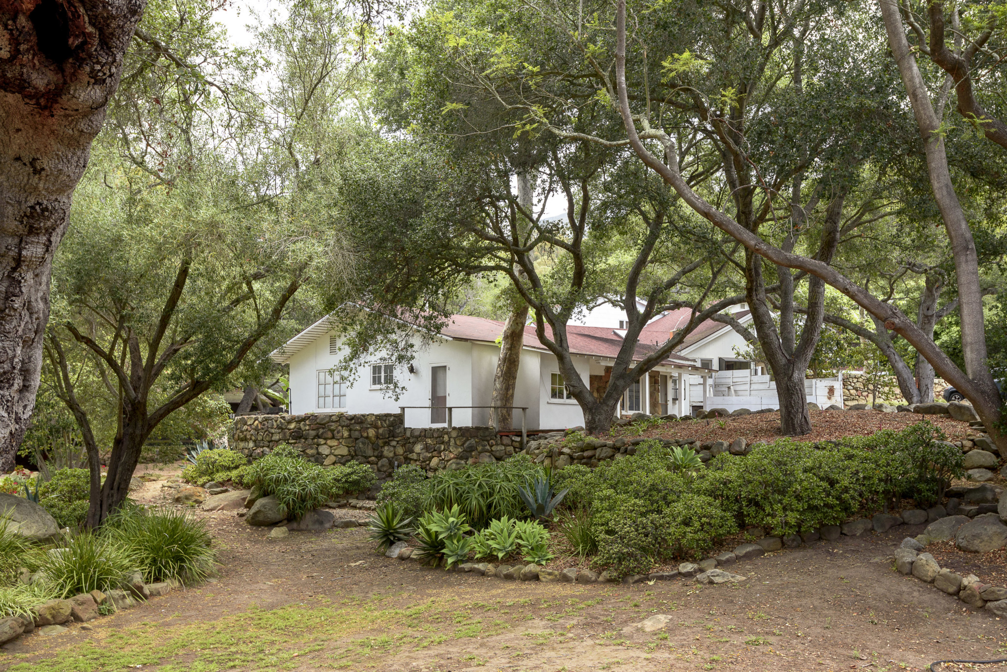 Outside meandering walking trails, gardens, and an aviary